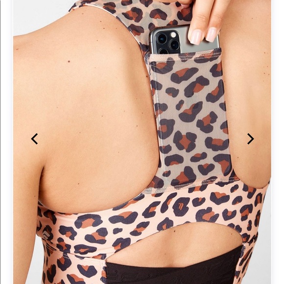 Legging and sports bra set. - Picture 3 of 4